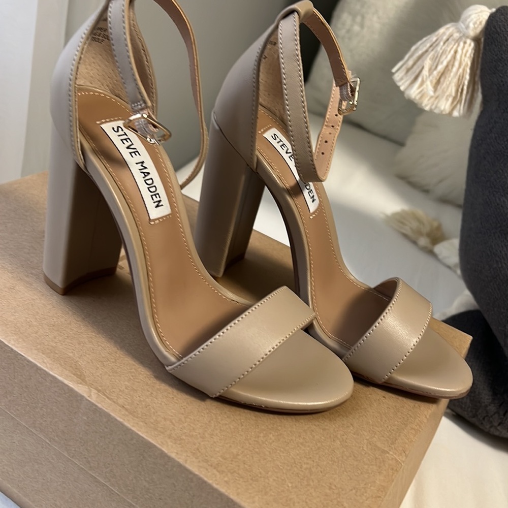 Steve Madden carrson blush heels
